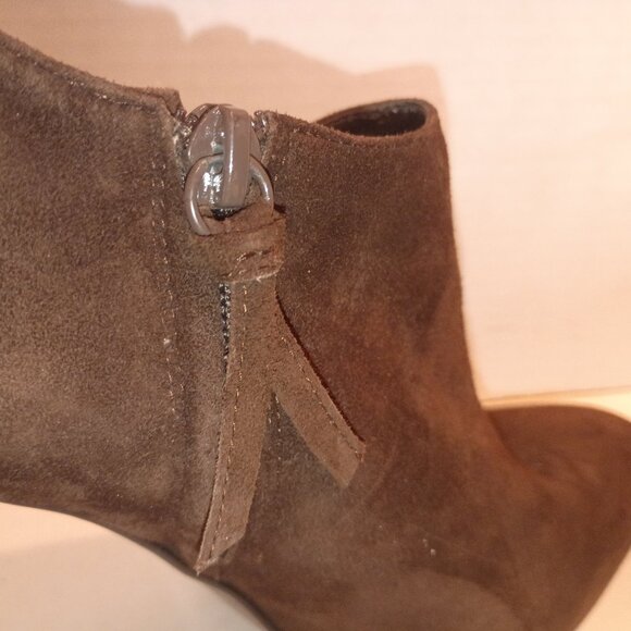 RALPH LAUREN LRL "Janae" Sz 8M Dark Brown Suede 4" High Heel Booties - Picture 6 of 12